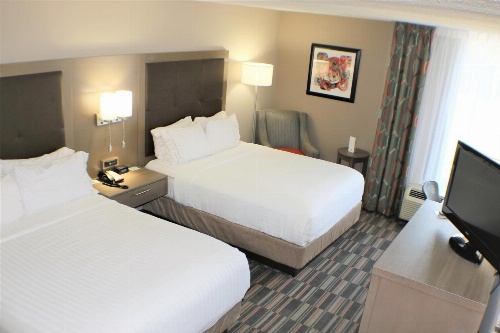 Holiday Inn Express Woodstock-Shenandoah Valley image 3